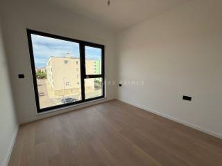 Stan u zgradi, Prodaja, Umag, Umag