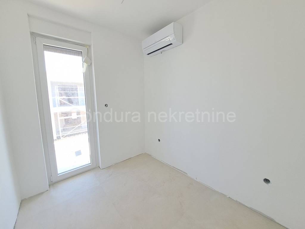 Kuća u nizu, Prodaja, Vrsi, Vrsi