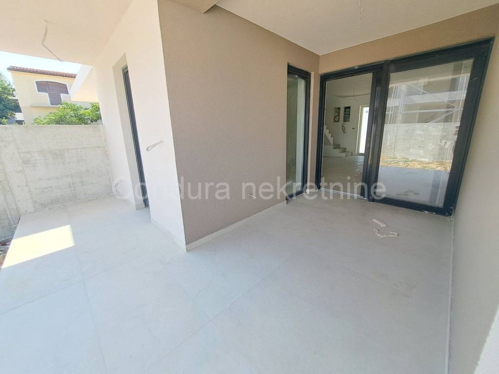 Kuća u nizu, Prodaja, Vrsi, Vrsi