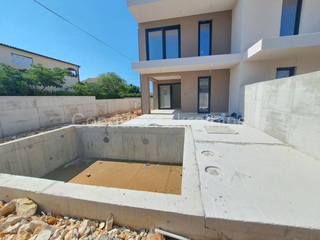 Kuća u nizu, Prodaja, Vrsi, Vrsi