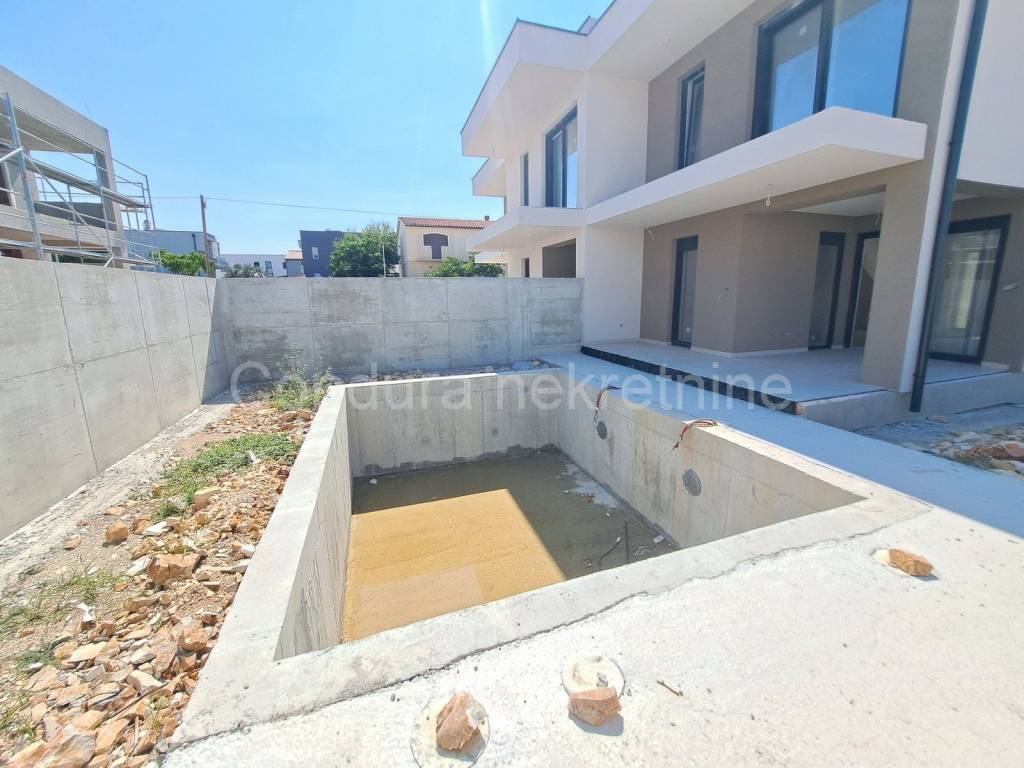 Kuća u nizu, Prodaja, Vrsi, Vrsi