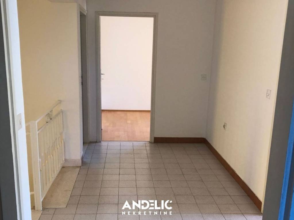 Samostojeća kuća, Prodaja, Trilj, Grab