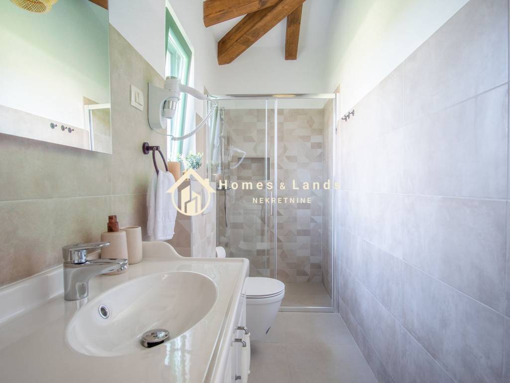 Luksuzna kuća, Prodaja, Tinjan, Tinjan