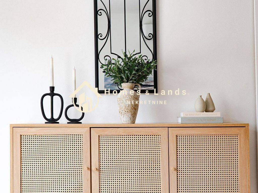 Luksuzna kuća, Prodaja, Tinjan, Tinjan