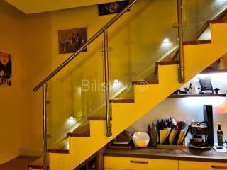 Stan u zgradi, Prodaja, Okrug, Okrug Gornji