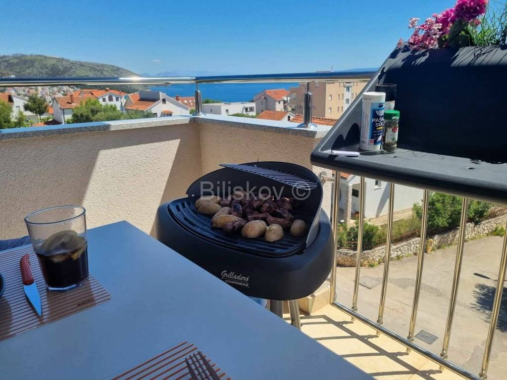 Stan u zgradi, Prodaja, Okrug, Okrug Gornji