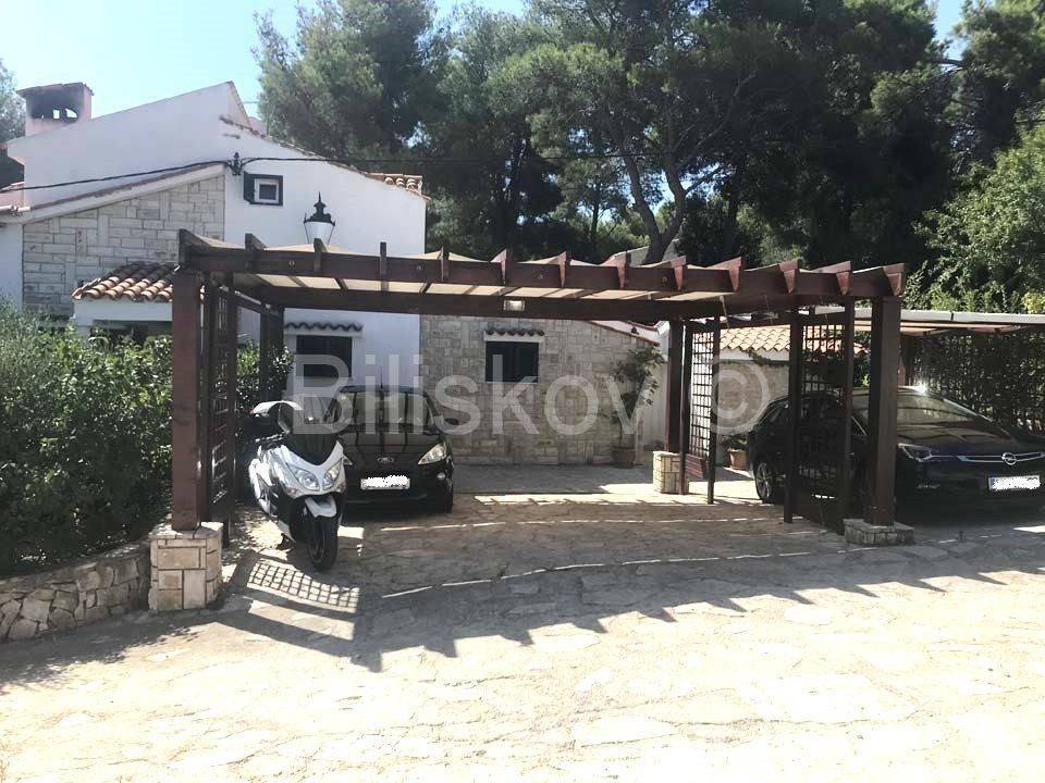 Samostojeća kuća, Prodaja, Šolta, Stomorska