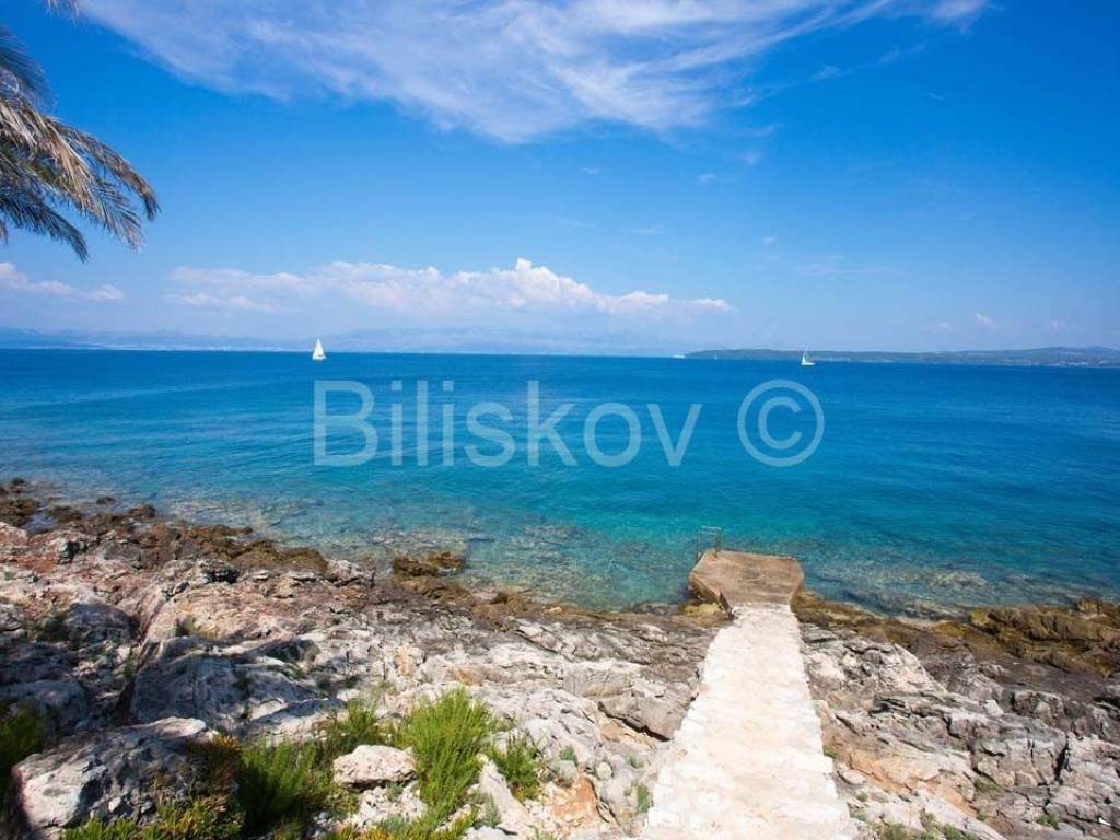 Samostojeća kuća, Prodaja, Šolta, Stomorska