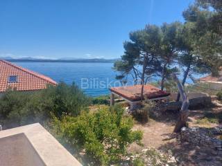 Samostojeća kuća, Prodaja, Šolta, Stomorska