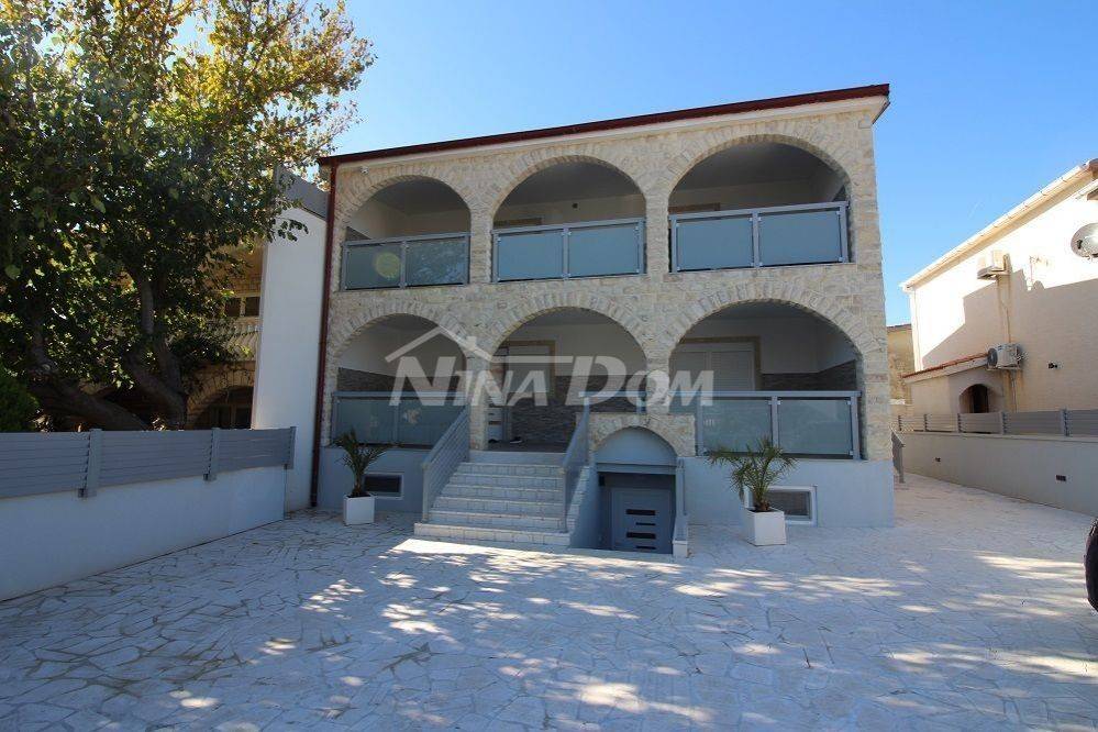Apartmanska kuća, Prodaja, Vir, Vir