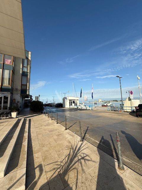 Ured, Prodaja, Umag, Umag