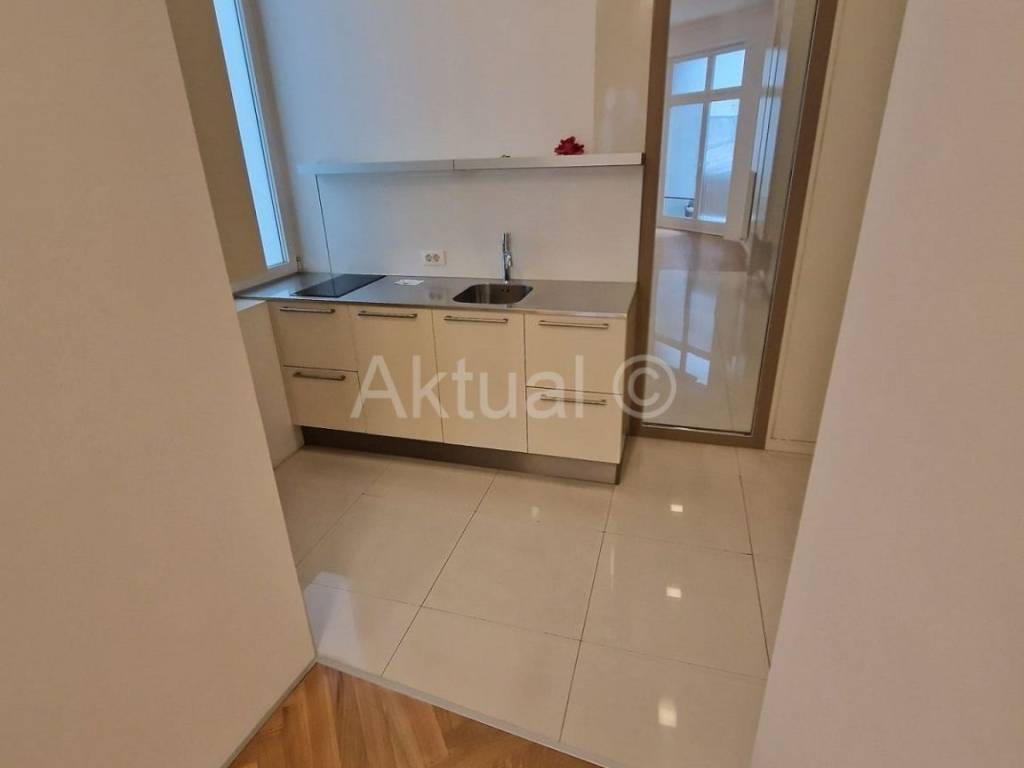 Stan u zgradi, Prodaja, Zagreb, Donji Grad