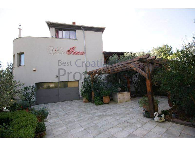 Vila, Prodaja, Ližnjan, Ližnjan