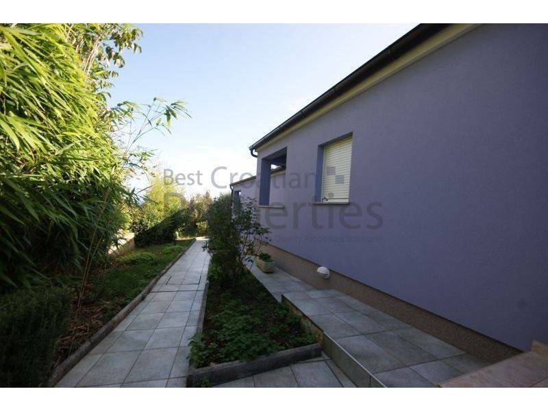 Vila, Prodaja, Ližnjan, Ližnjan