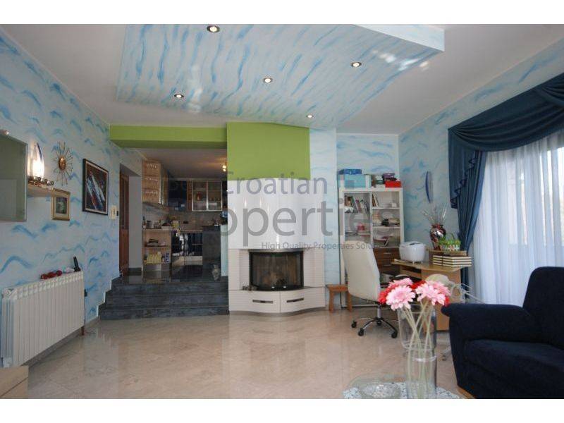 Vila, Prodaja, Ližnjan, Ližnjan