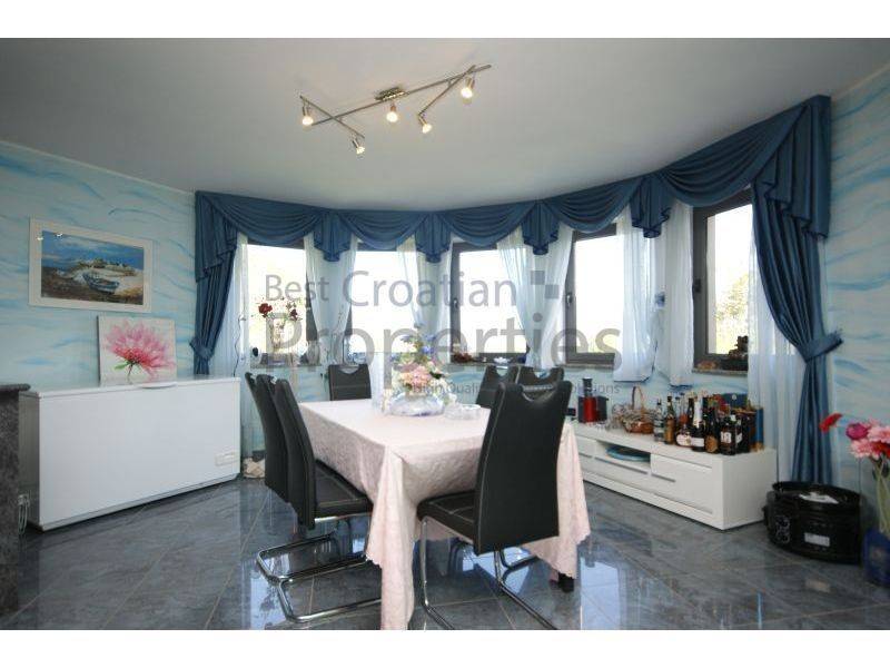 Vila, Prodaja, Ližnjan, Ližnjan