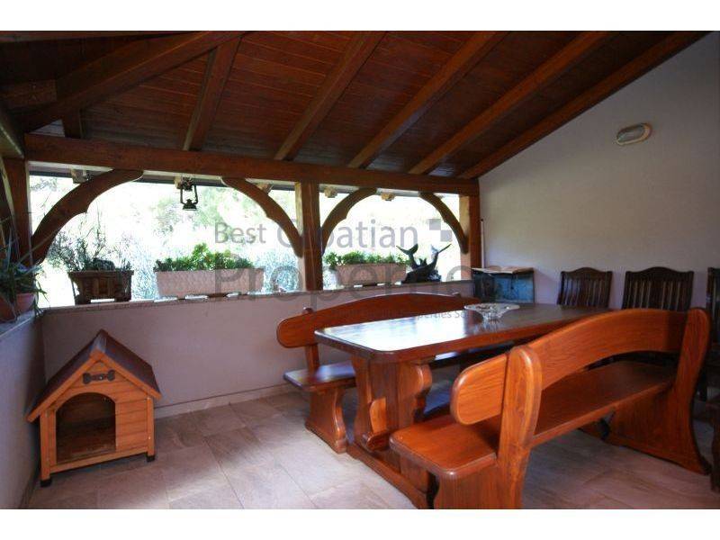 Vila, Prodaja, Ližnjan, Ližnjan