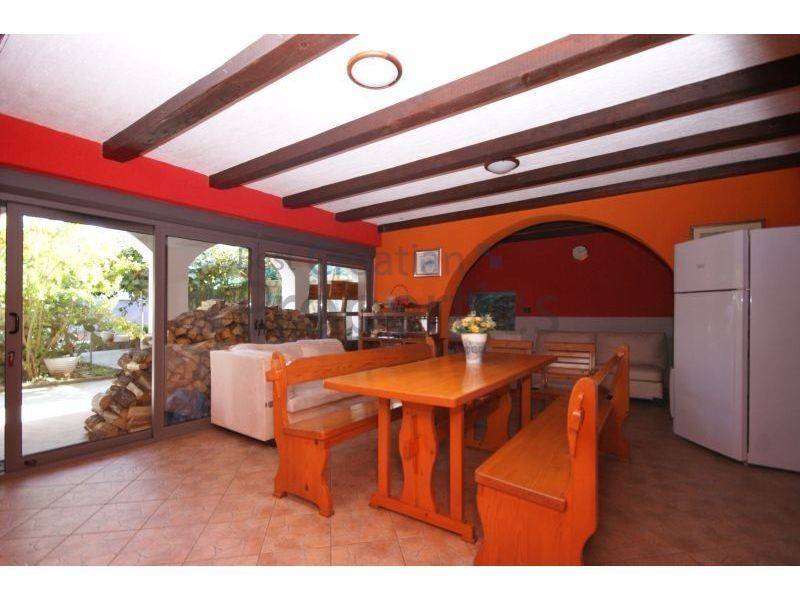 Vila, Prodaja, Ližnjan, Ližnjan