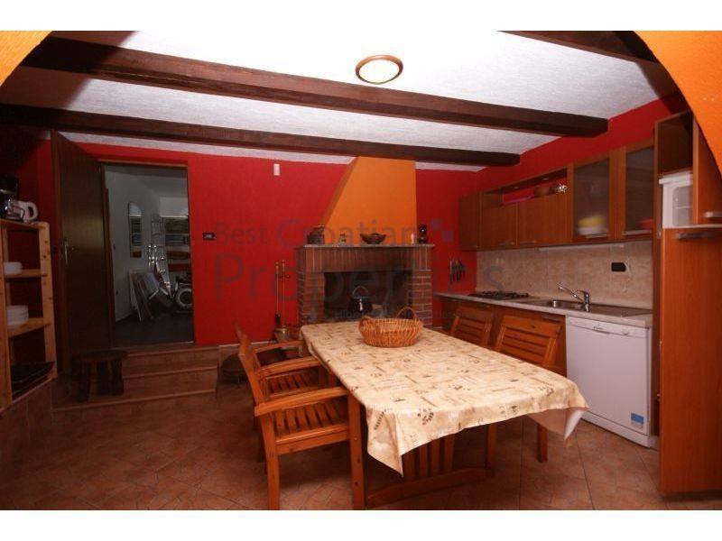 Vila, Prodaja, Ližnjan, Ližnjan