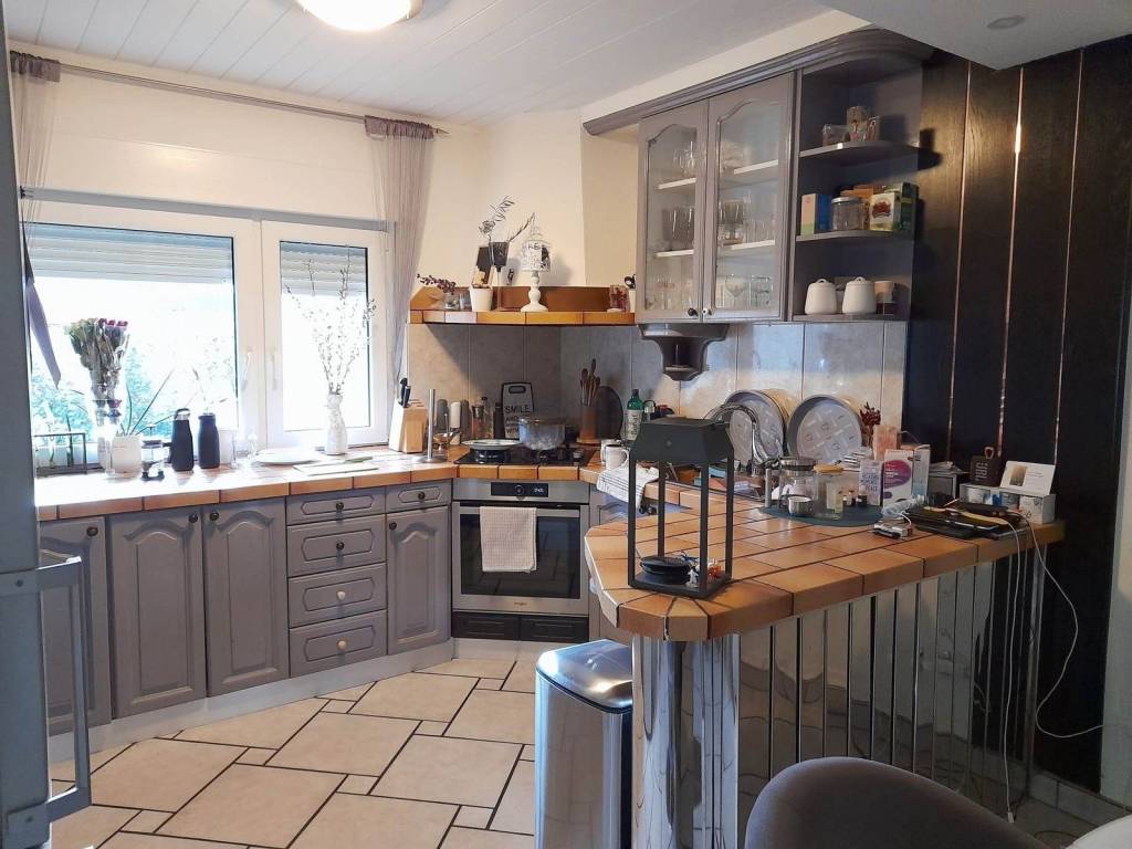 Stambeno poslovni objekt, Prodaja, Zagreb, Sesvete