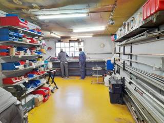 Stambeno poslovni objekt, Prodaja, Zagreb, Sesvete