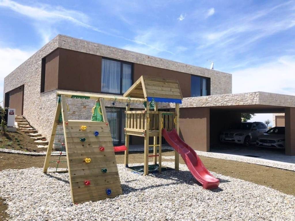 Vila, Prodaja, Brtonigla, Brtonigla