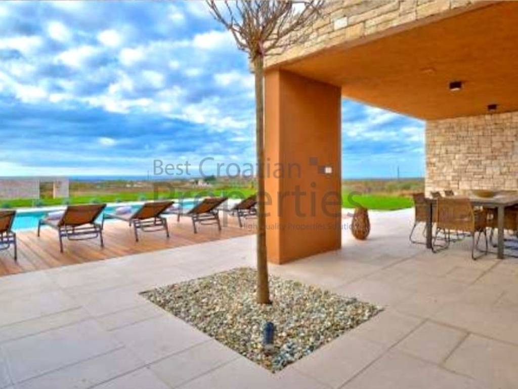 Vila, Prodaja, Brtonigla, Brtonigla