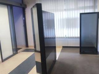 Poslovna zgrada, Najam, Belica, Belica