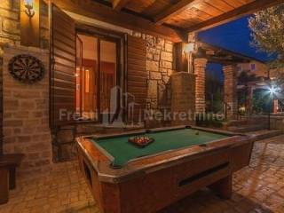 Apartmanska kuća, Prodaja, Vir, Vir