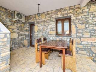 Apartmanska kuća, Prodaja, Vir, Vir