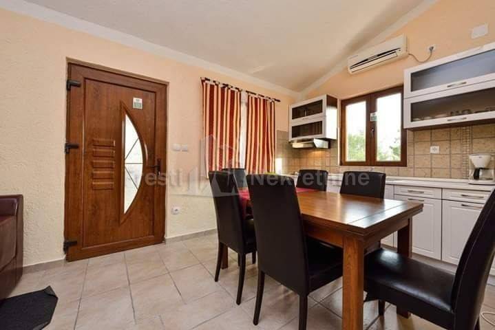 Apartmanska kuća, Prodaja, Vir, Vir