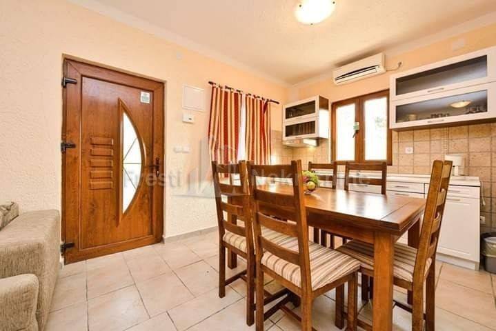 Apartmanska kuća, Prodaja, Vir, Vir