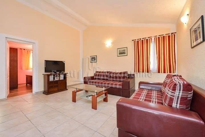 Apartmanska kuća, Prodaja, Vir, Vir