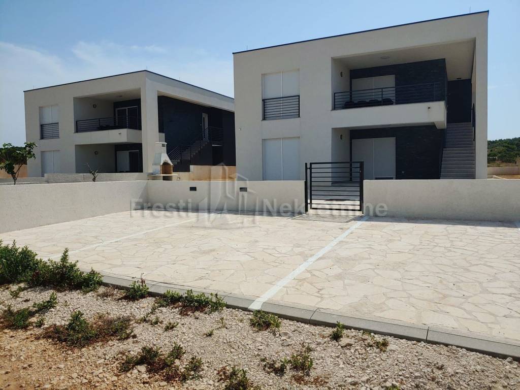 Kuća na moru, Prodaja, Ražanac, Ražanac