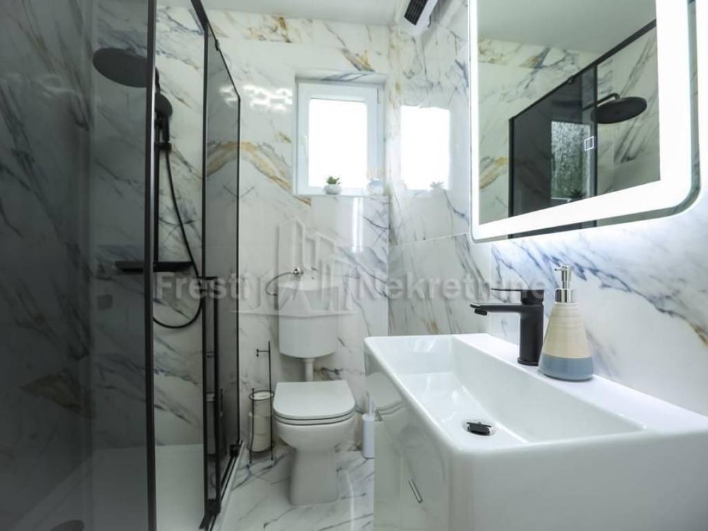 Stan u zgradi, Prodaja, Zadar, Zadar