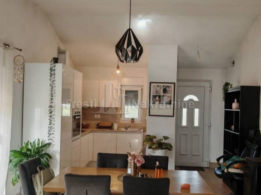 Kuca prizemnica, Prodaja, Policnik, Briševo