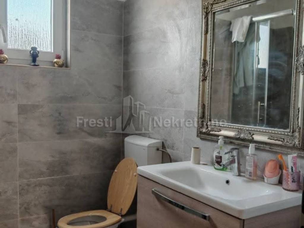 Kuca prizemnica, Prodaja, Policnik, Briševo