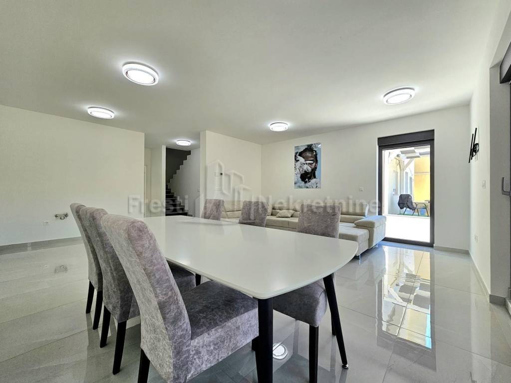 Luksuzna vila, Prodaja, Vir, Vir