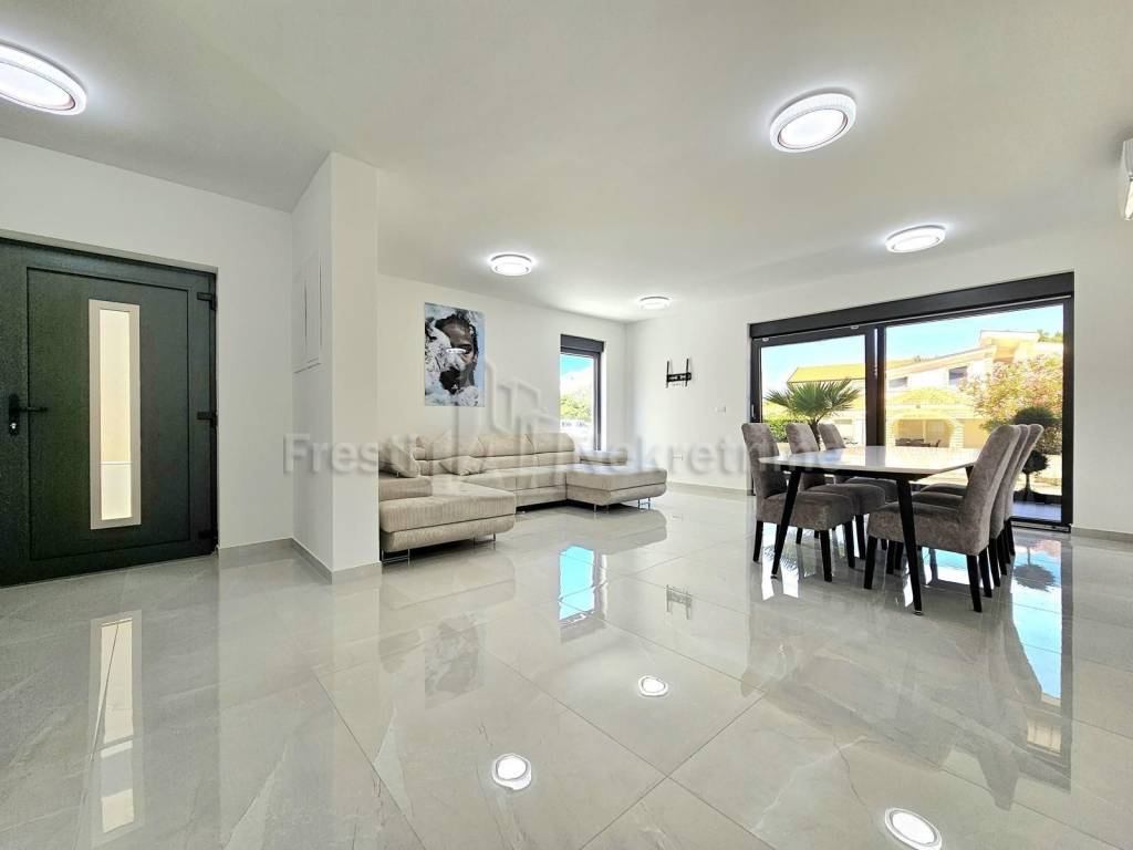 Luksuzna vila, Prodaja, Vir, Vir