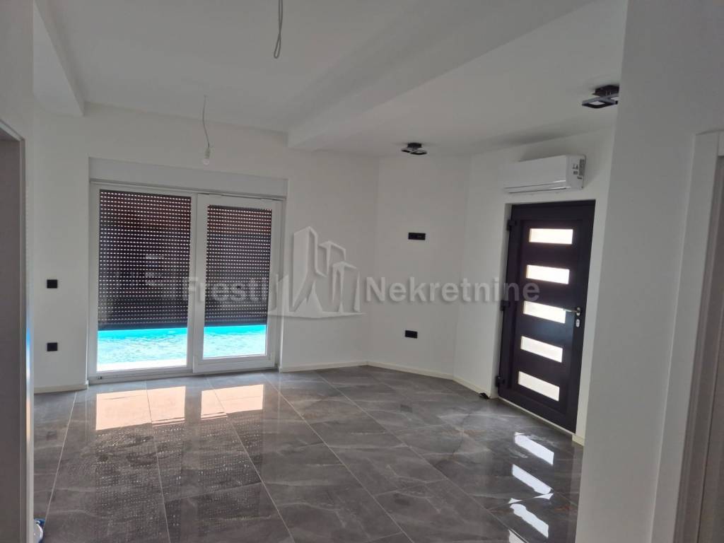 Stan u vili, Prodaja, Vir, Vir