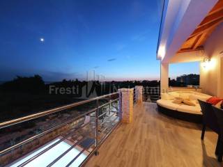 Apartmanska kuća, Prodaja, Privlaka, Privlaka