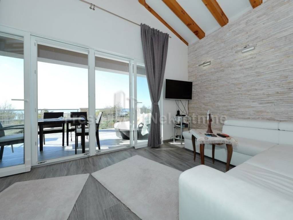 Apartmanska kuća, Prodaja, Privlaka, Privlaka