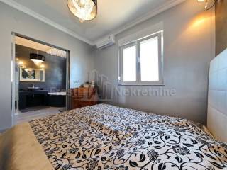 Apartmanska kuća, Prodaja, Privlaka, Privlaka