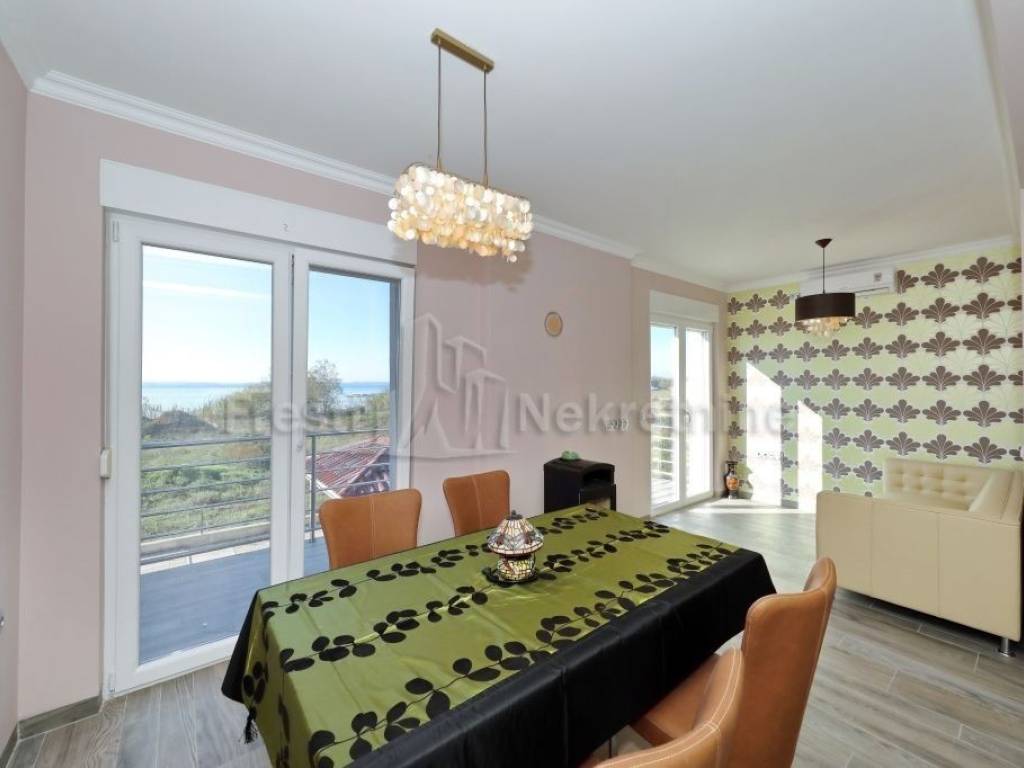 Apartmanska kuća, Prodaja, Privlaka, Privlaka