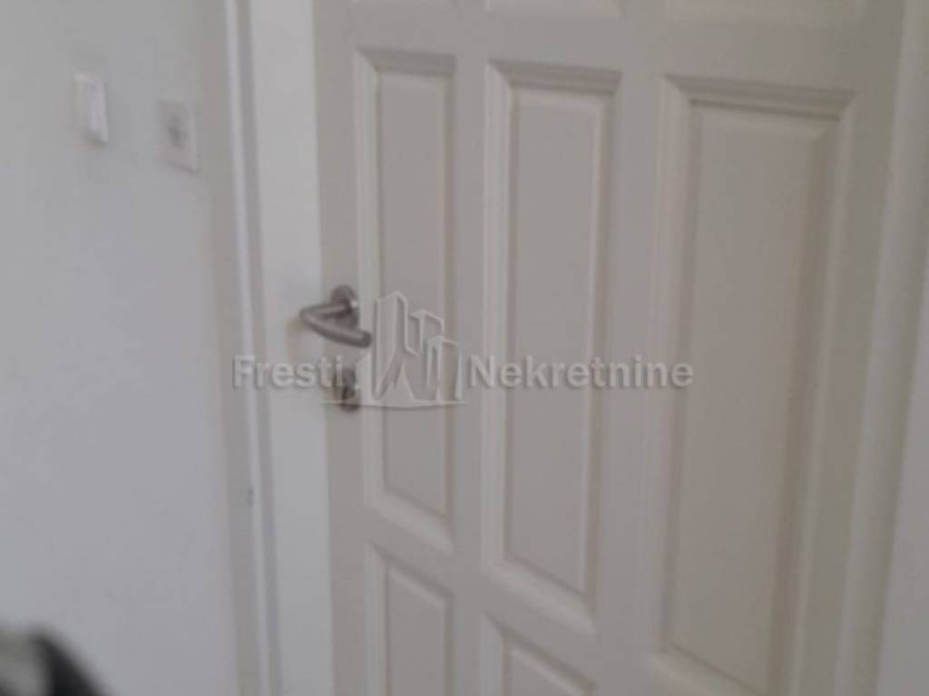 Stan u zgradi, Prodaja, Obrovac, Obrovac