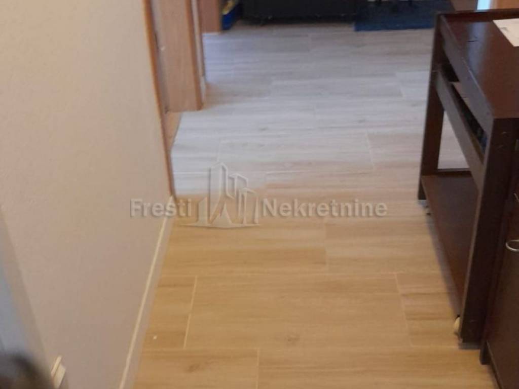 Stan u zgradi, Prodaja, Obrovac, Obrovac