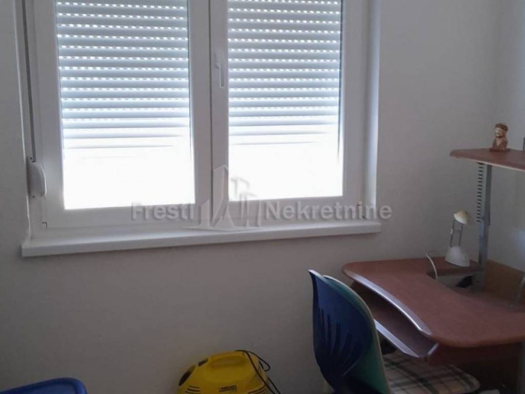 Stan u zgradi, Prodaja, Obrovac, Obrovac