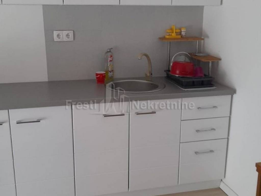 Stan u zgradi, Prodaja, Obrovac, Obrovac