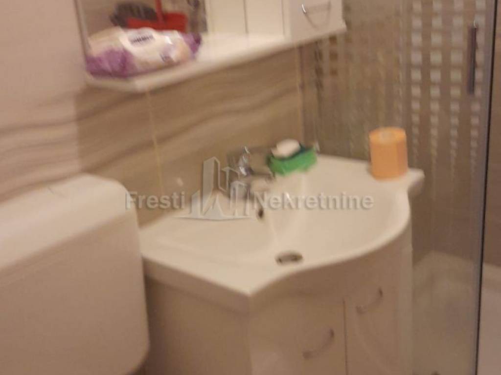 Stan u zgradi, Prodaja, Obrovac, Obrovac