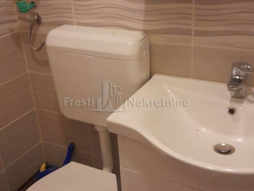 Stan u zgradi, Prodaja, Obrovac, Obrovac